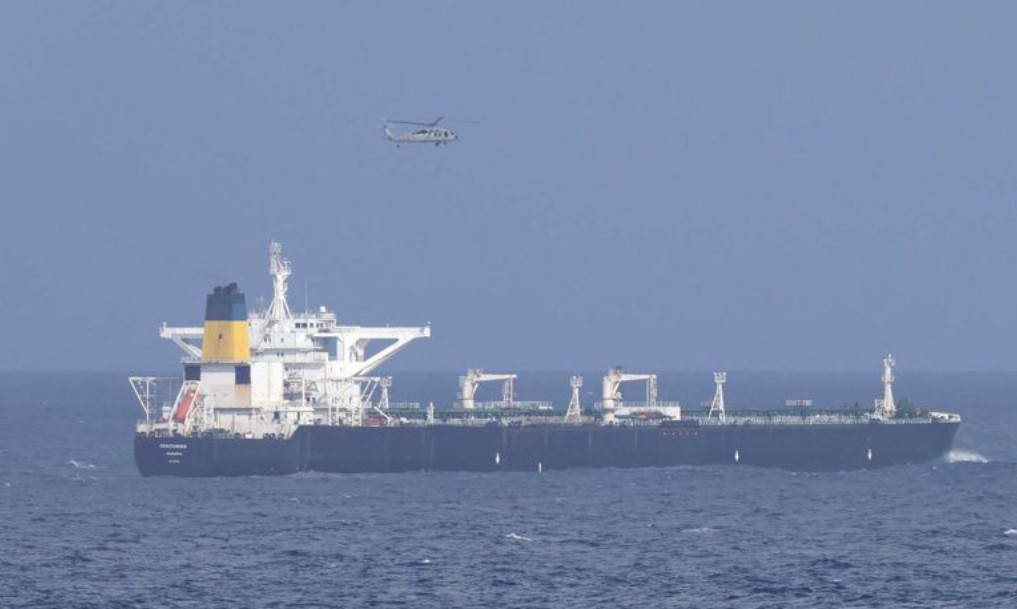 ভেনেজুয়েলার উপকূলে আবারও তেলবাহী ট্যাংকার জব্দ করলো যুক্তরাষ্ট্র