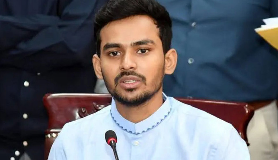 অবশেষে এনসিপিতে যোগ দিলেন আসিফ মাহমুদ