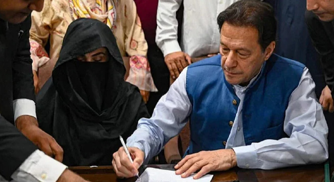 ইমরান এবং তার স্ত্রীকে ১৭ বছর কারাবাসের সাজা দিলেন আদালত