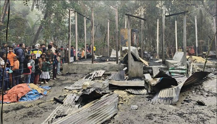 দরজায় তালা দিয়ে বিএনপি নেতার ঘরে আগুন, প্রাণ গেল ঘুমন্ত শিশুর