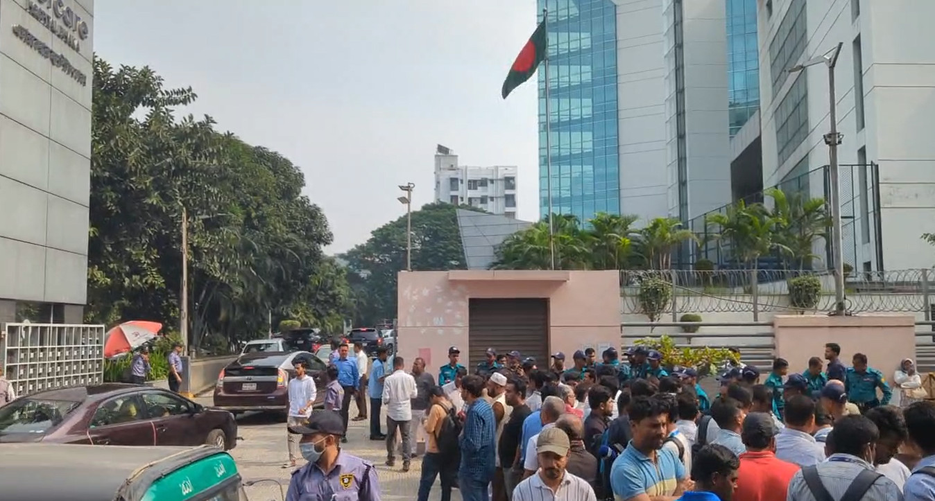 বিএনপি দুপুরে জানাবে খালেদা জিয়ার সর্বশেষ শারীরিক অবস্থা