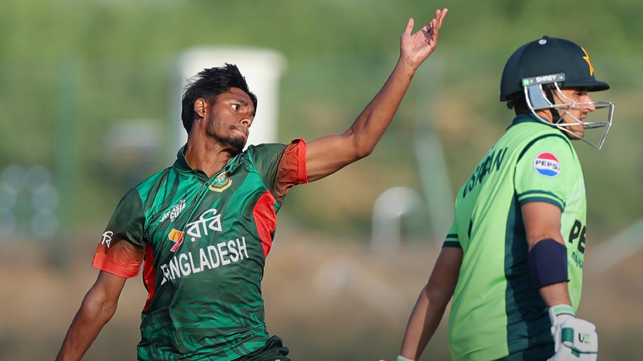 পাকিস্তানের কাছে হেরে এশিয়া কাপে বাংলাদেশের বিদায়