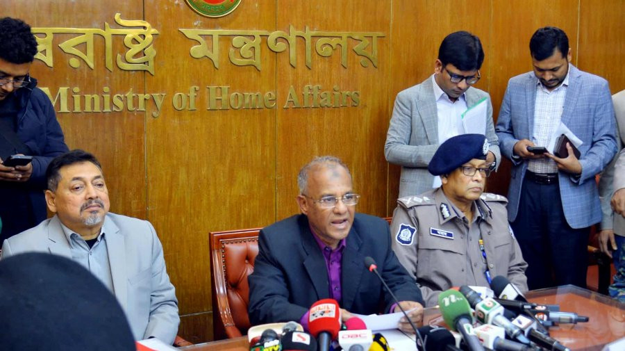 অন্তর্বর্তী সরকারের মেয়াদেই হাদি হত্যার বিচার শেষ হবে: স্বরাষ্ট্র উপদেষ্টা