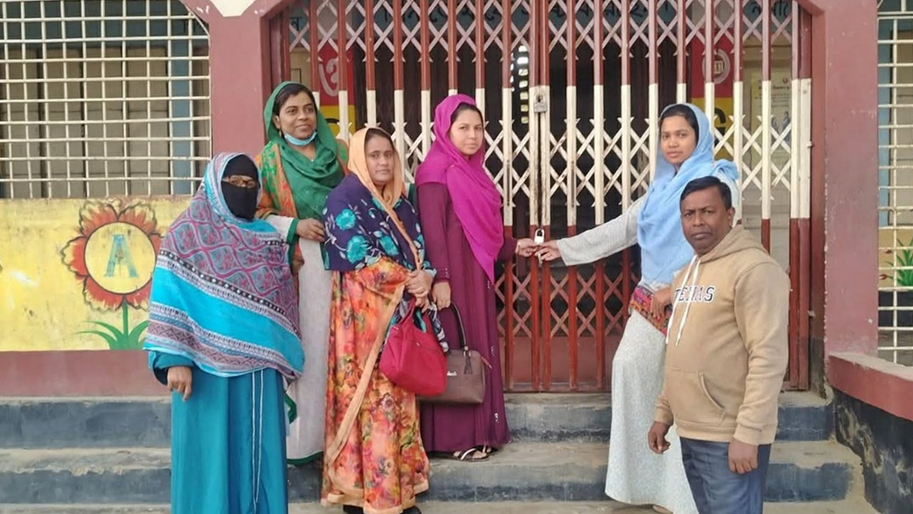 প্রাথমিক শিক্ষকদের ‘কমপ্লিট শাটডাউন’ স্থগিত, রোববার থেকে বার্ষিক পরীক্ষা