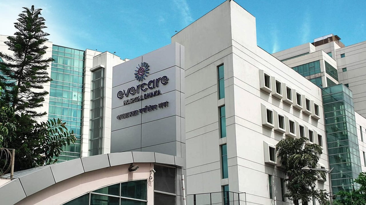 এভারকেয়ারে খালেদা জিয়ার চিকিৎসায় যুক্তরাজ্যের ৪ সদস্যের মেডিকেল টিম 