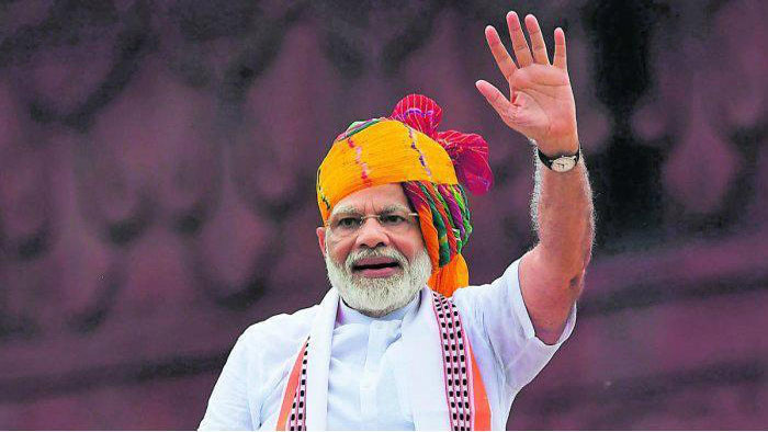 নরেন্দ্র মোদির বায়োপিকের শুটিং শুরু