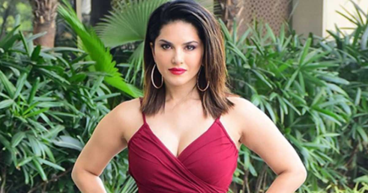 মথুরায় নতুন বছরের অনুষ্ঠান বাতিল সানি লিওনির