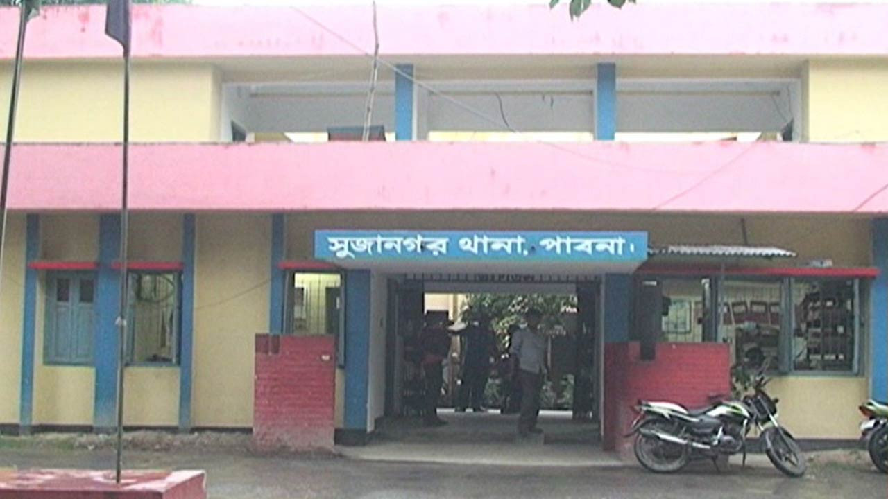 পাবনার সুজানগরে ইয়াবাসহ স্বামী-স্ত্রী গ্রেফতার