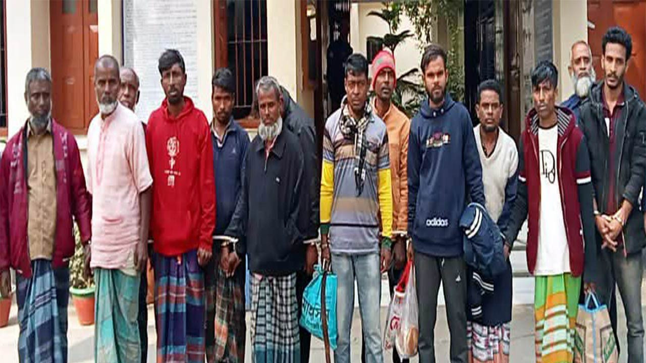 বগুড়ার দুপচাঁচিয়ায় মাদক ও জুয়া মামলায় গ্রেফতার ১৮