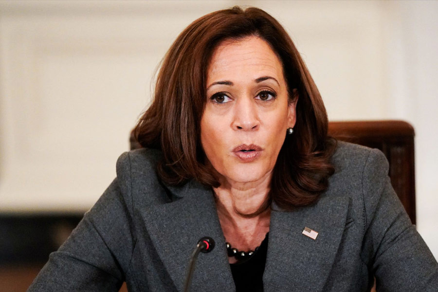 ভেনেজুয়েলায় ট্রাম্পের পদক্ষেপ 'বেআইনি', তেলের জন্যই এই সংঘাত: কমলা হ্যারিস