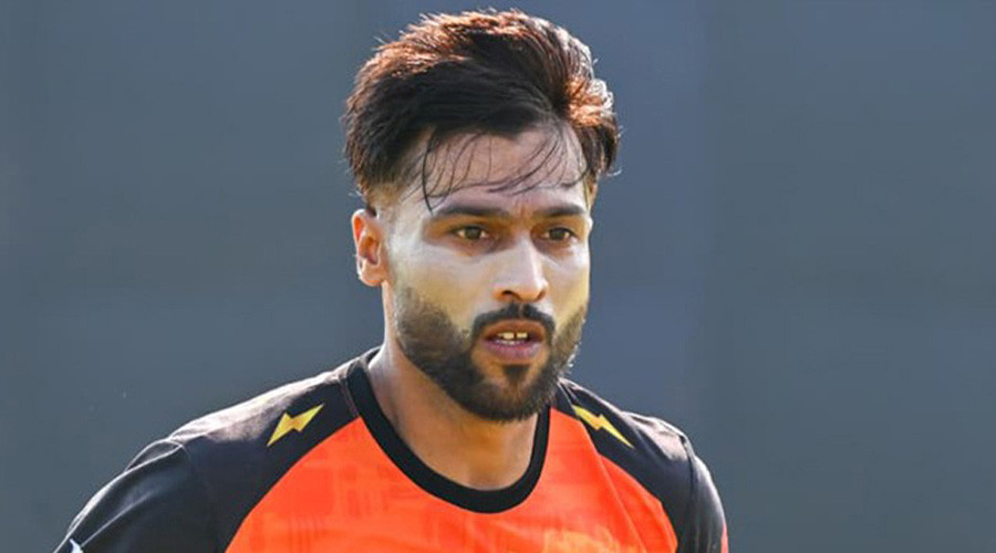 মাঝপথে বিপিএল ছেড়ে চলে গেলেন আমির