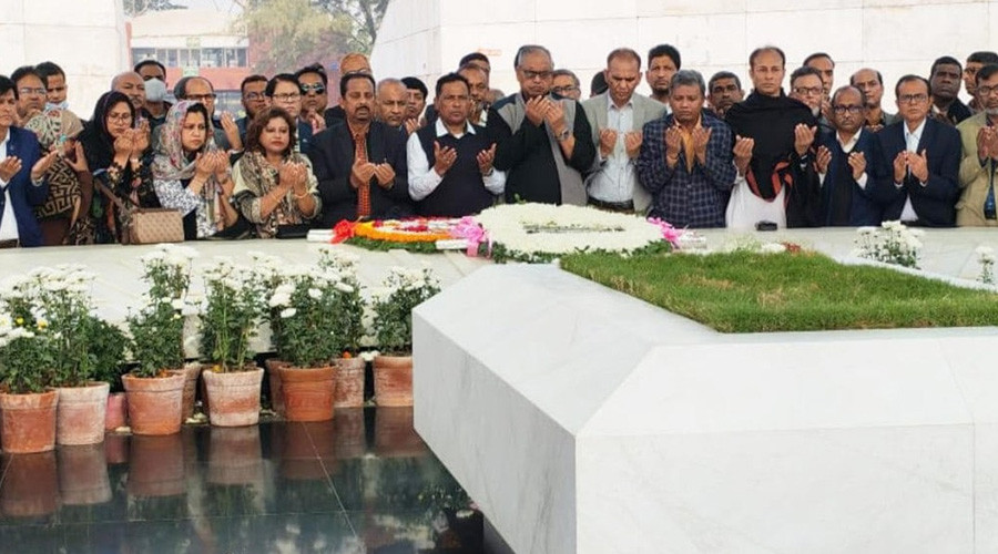 খালেদা জিয়া ছিলেন জাতীয় ঐক্যের এক বিরল প্রতীক : দুদু