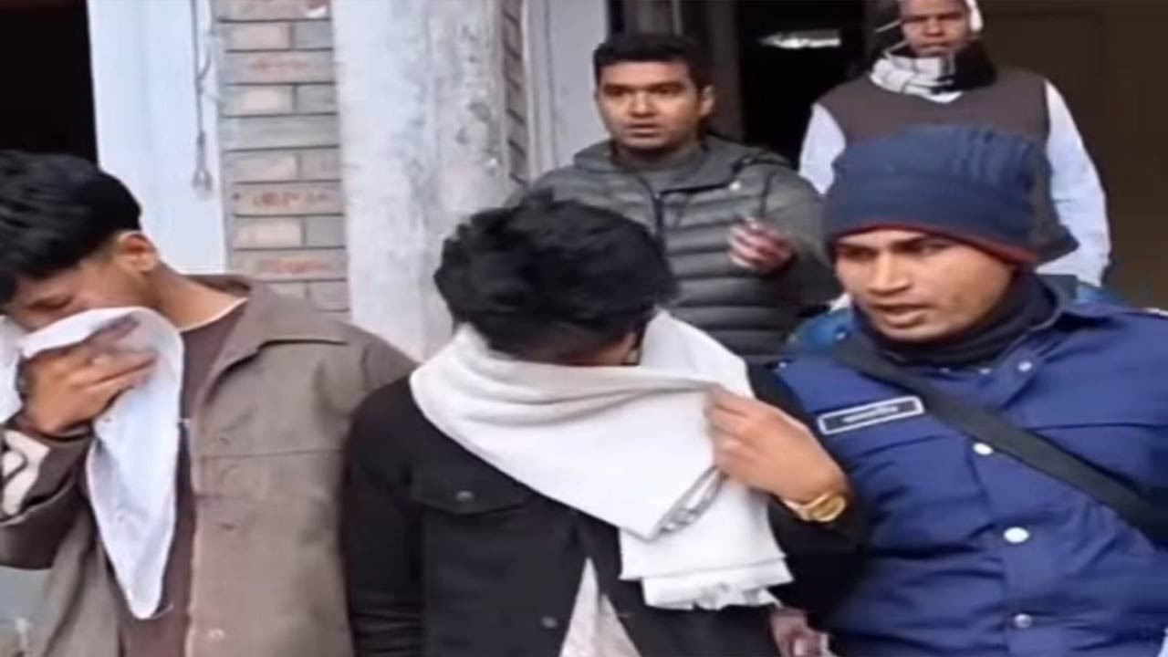 বগুড়ায় নুনগোলা ডিগ্রী কলেজে ছাত্রকে ছুরিকাঘাত, আটক ৩