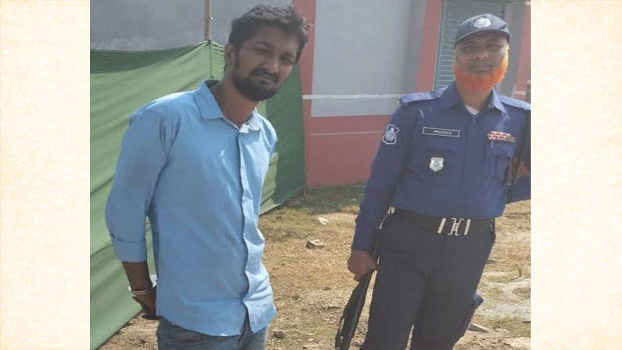 জয়পুরহাটের আক্কেলপুরে ছাত্রলীগ নেতা আটক