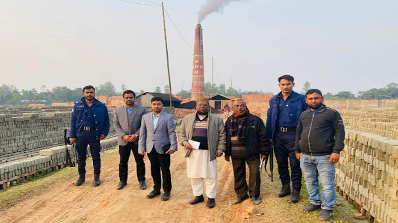 কুড়িগ্রামে তিন ইটভাটায় ৮ লাখ টাকা জরিমানা