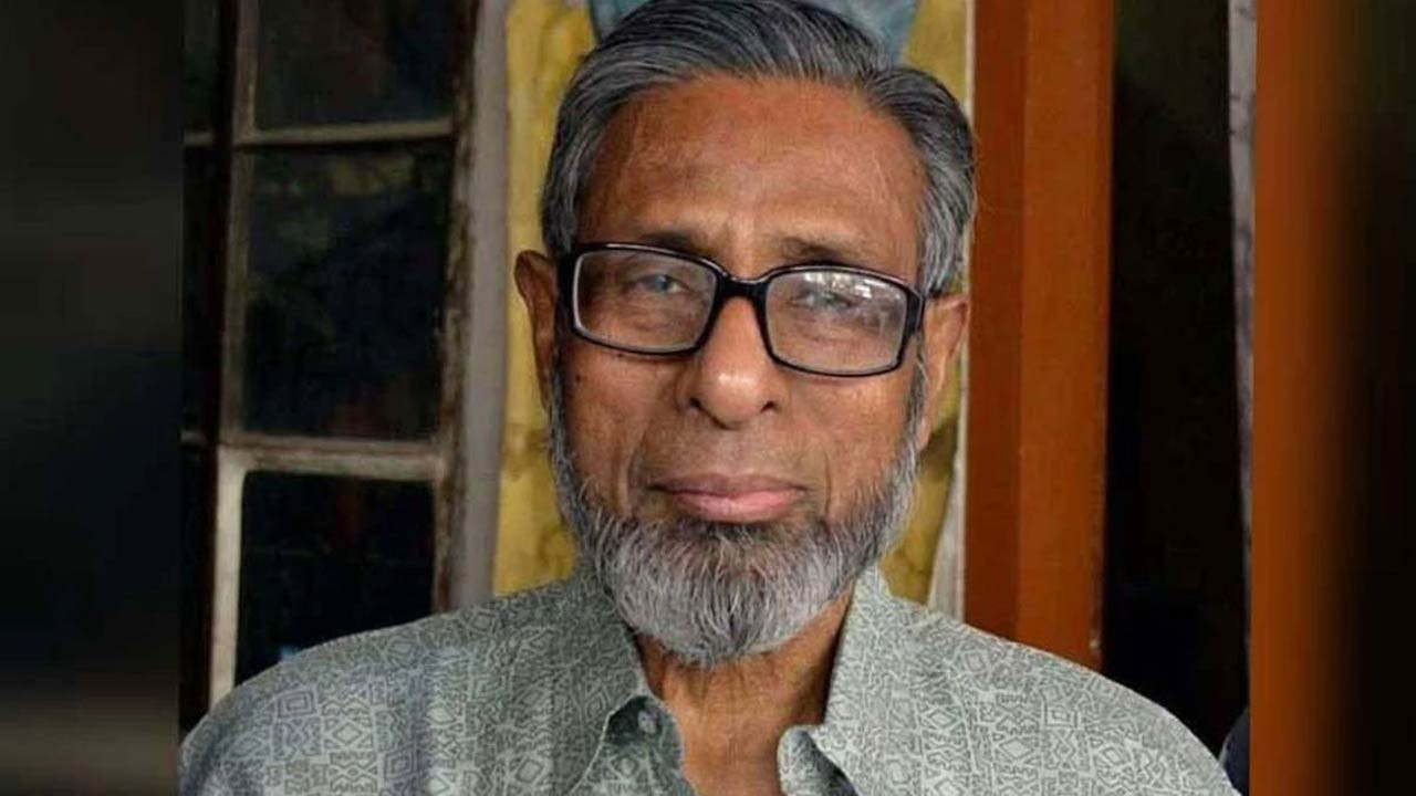 সিরাজগঞ্জে সাবেক অর্থ উপদেষ্টা হাফিজ উদ্দিন খানের দাফন সম্পন্ন