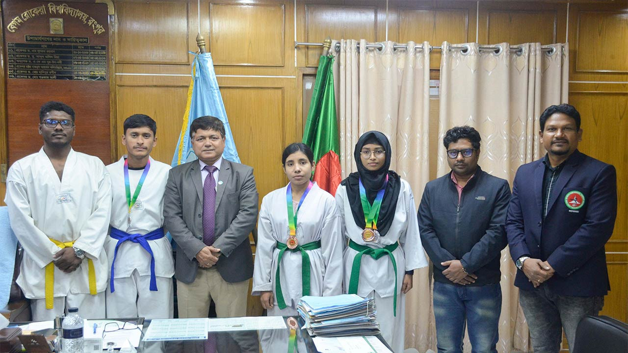 জাতীয় তায়কোয়ানডো প্রতিযোগিতায় বেরোবি শিক্ষার্থীদের রৌপ্য ও তাম্র পদক অর্জন