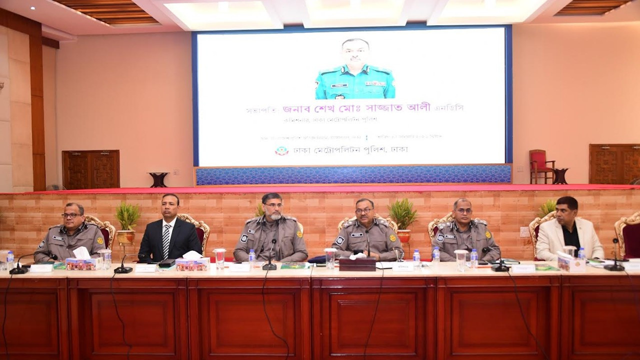 ত্রুটিবিহীন নির্বাচন নিশ্চিতের আহ্বান ডিএমপি কমিশনারের