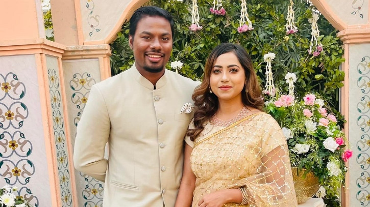 নীরবতা ভাঙলেন রাফসানের প্রাক্তন স্ত্রী এশা