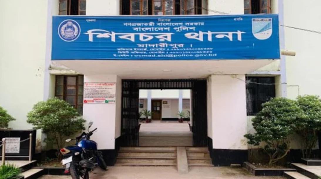 মাদারীপুরে ঘুমন্ত গৃহবধূকে কুপিয়ে হত্যা