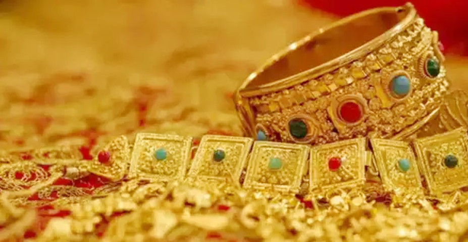 একদিনের ব্যবধানে স্বর্ণের দামে ফের রেকর্ড