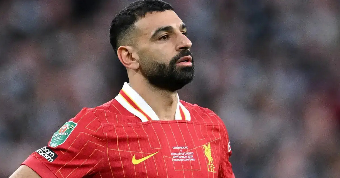 লজ্জার রেকর্ড সালাহর, টেবিলের ছয়ে লিভারপুল