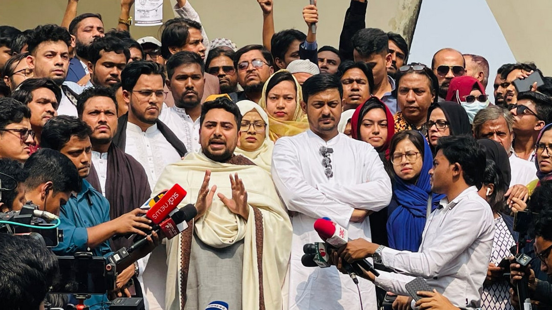 বিপুল ভোটে জয়ী হয়ে সরকার গঠন করবে ১০ দলীয় জোট : নাহিদ ইসলাম