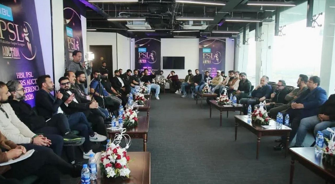 পাক প্রধানমন্ত্রীর সঙ্গে আজ পিসিবি চেয়ারম্যানের বৈঠক  