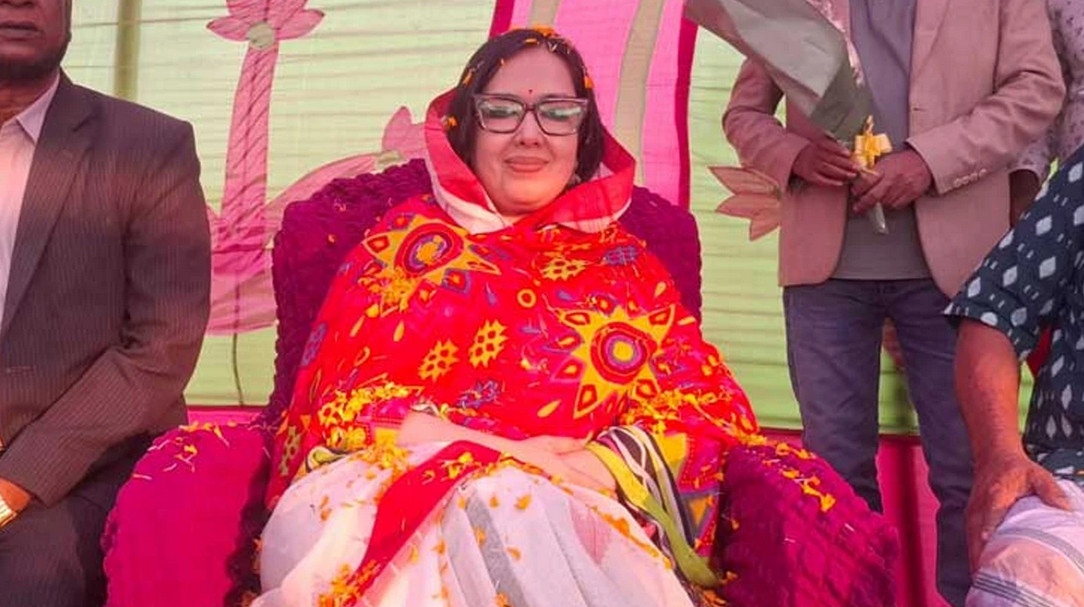 দল থেকে সকাল-বিকাল ফোন করে বলছে মন্ত্রিত্ব দেব: ব্যারিস্টার রুমিন ফারহানা 