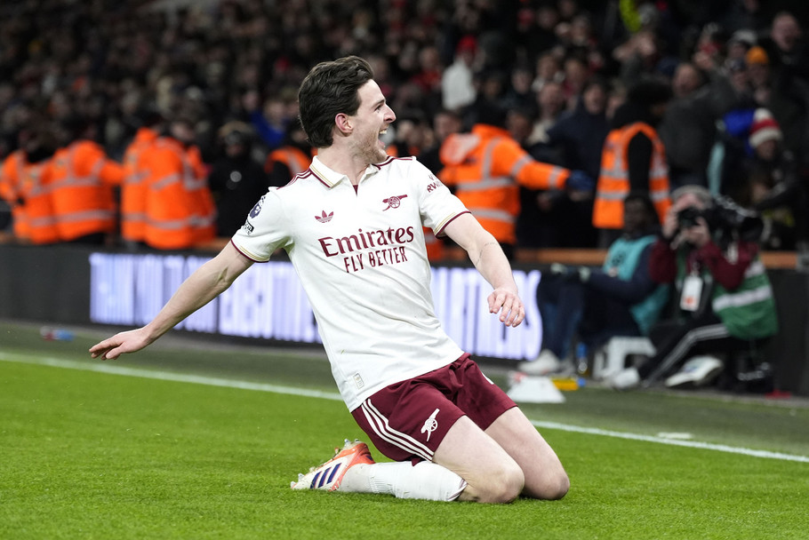 লিগে দাপুটে ধারা অব্যাহত আর্সেনালের