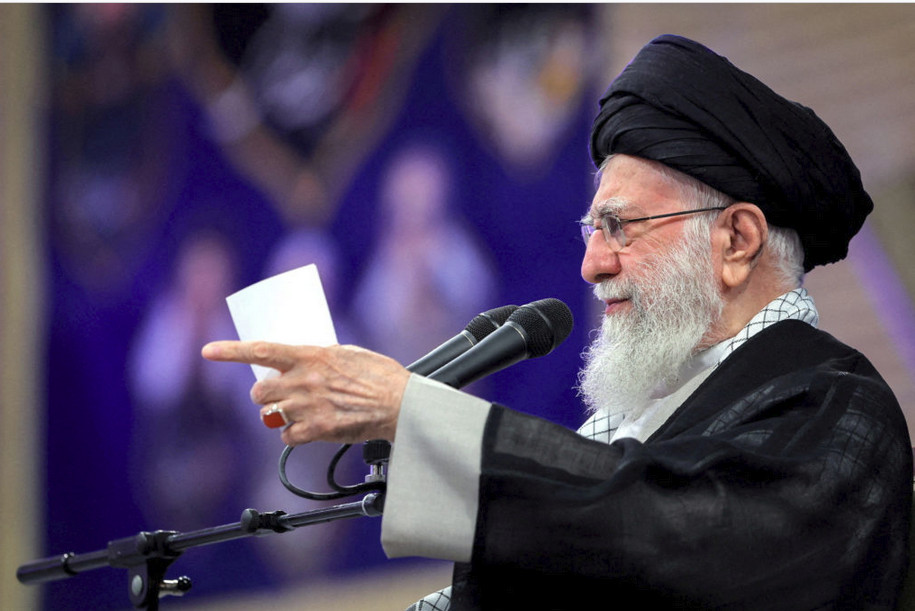 ইরান যুক্তরাষ্ট্রের ওপর জয়লাভ করেছে : খামেনি