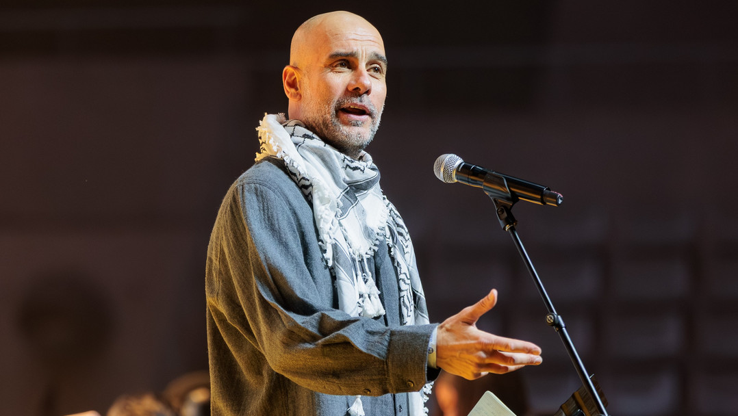 ফিলিস্তিনি ইস্যুতে ক্ষমতাবানদের কাপুরুষ বললেন গার্দিওলা 