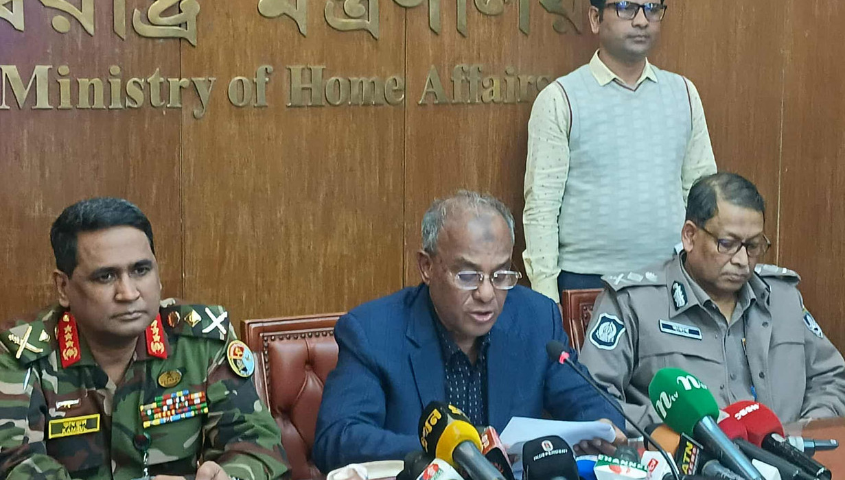 নির্বাচনী নিরাপত্তায় মাঠে থাকবে ডগ স্কোয়াড-ড্রোন