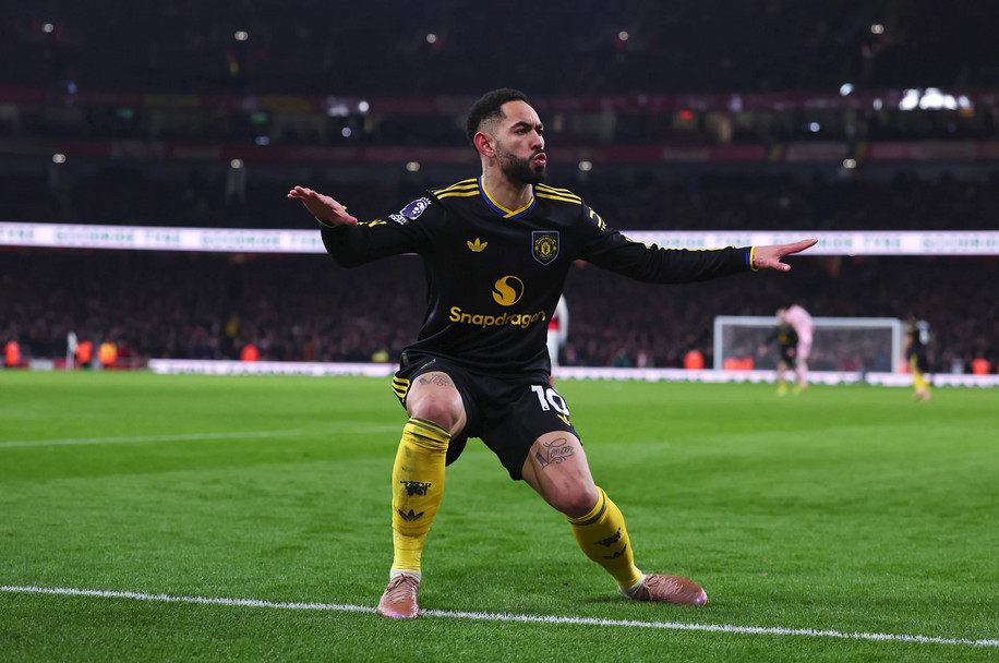 আর্সেনালকে হারিয়ে দুর্দান্ত জয় ম্যানইউ’র 