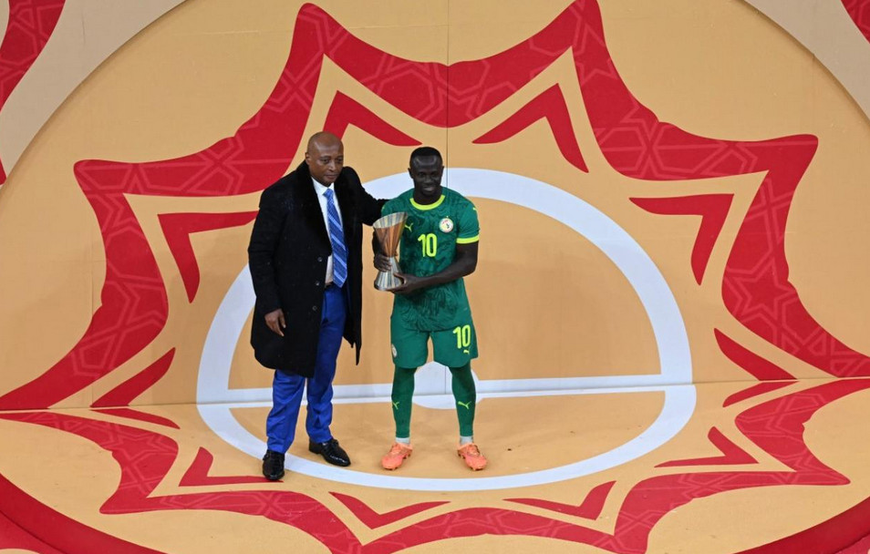 এবারও নায়ক সাদিও মানে!