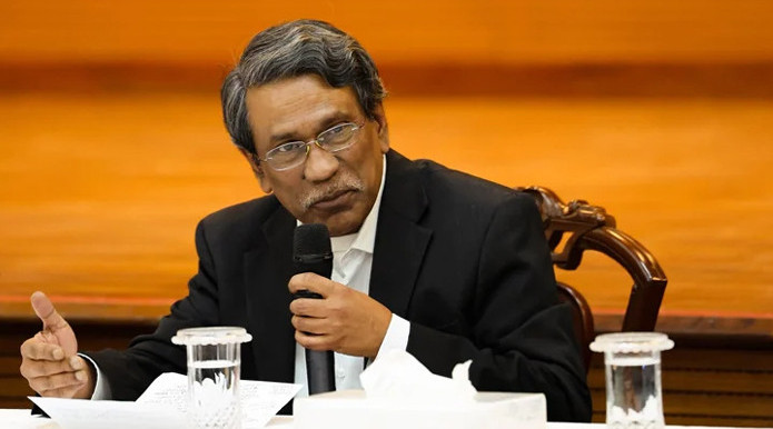 ‘হ্যাঁ’ ভোটের প্রার্থী আপনি, আমি, আমরা সবাই: আলী রীয়াজ