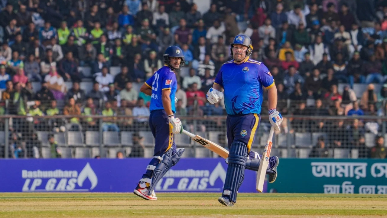 সিলেটকে উড়িয়ে শীর্ষে উঠল চট্টগ্রাম