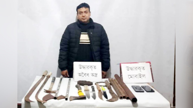 যৌথবাহিনীর হাতে বিএনপির সাবেক নেতা অস্ত্রসহ গ্রেপ্তার