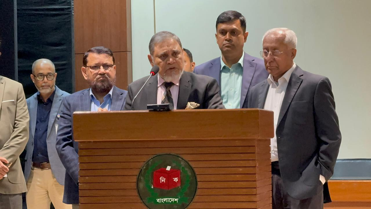 পোস্টাল ব্যালট নিয়ে সোশ্যাল মিডিয়ায় বিভ্রান্তি ছড়ানো হচ্ছে: সিইসি