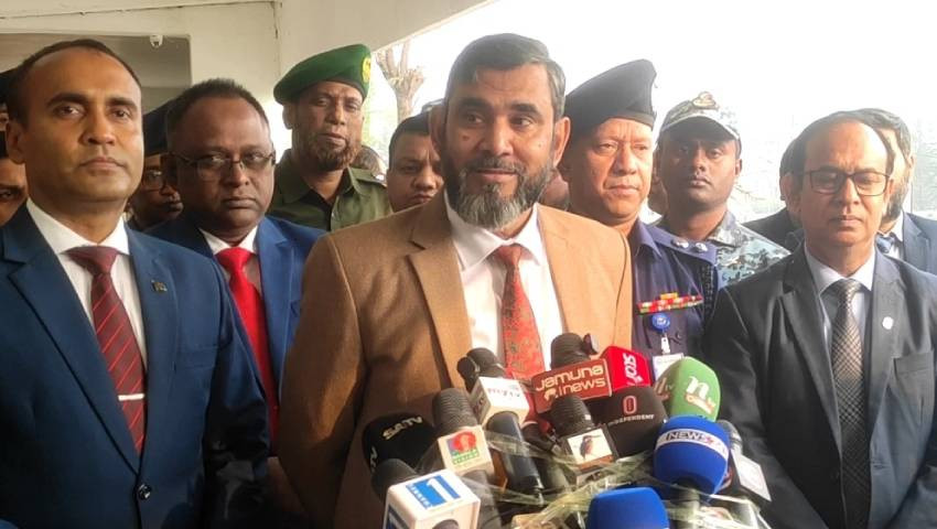 সাধারণ নির্বাচন ও গণভোটের আচরণবিধি একইঃ ইসি সানাউল্লাহ