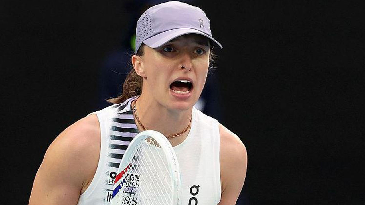 ‘আমরা কি টেনিস খেলোয়াড় নাকি চিড়িয়াখানার প্রাণী’