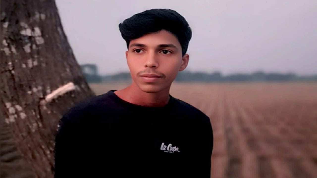 নাটোরের বাগাতিপাড়ায় মোটরসাইকেল দুর্ঘটনায় স্কুলছাত্র নিহত