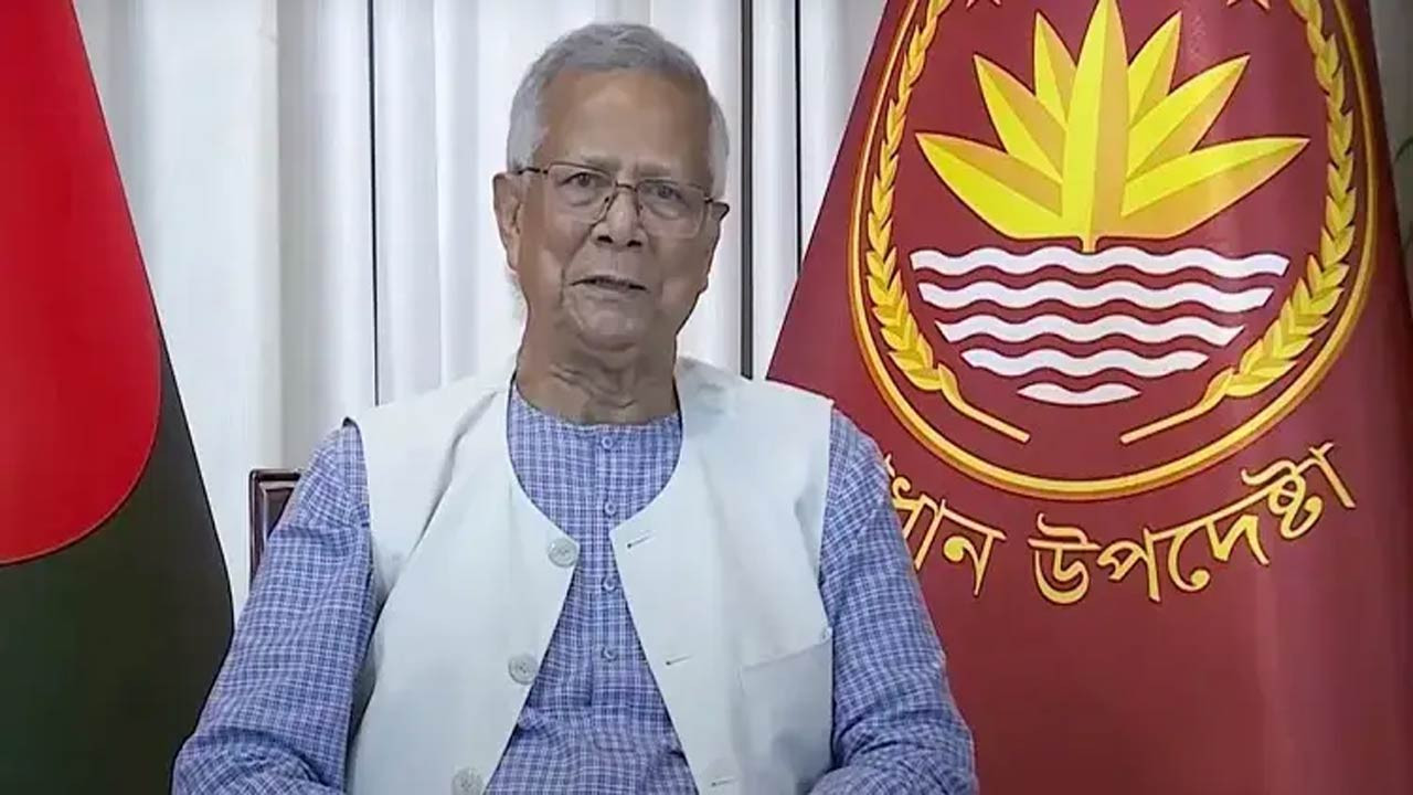 জাতির উদ্দেশে ভাষণ দিচ্ছেন প্রধান উপদেষ্টা ড. মুহাম্মদ ইউনূস