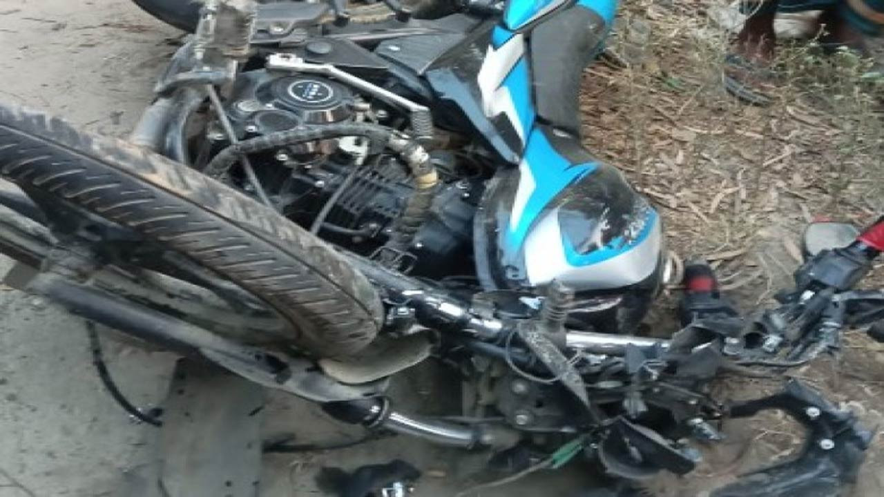 জয়পুরহাটের আক্কেলপুরে সড়ক দুর্র্ঘটনায় ভ্যান চালক নিহত