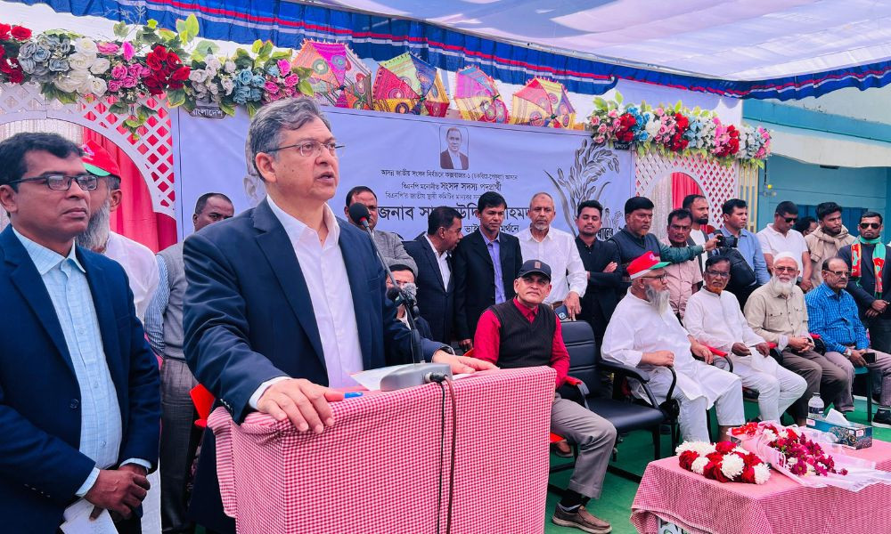 দেশের স্বার্থ সবকিছুর ঊর্ধ্বে : সালাহউদ্দিন