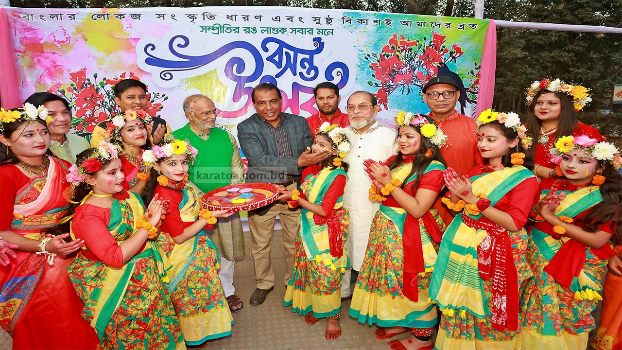 বগুড়ায় বর্ণাঢ্য আয়োজনে বসন্ত উৎসব পালন