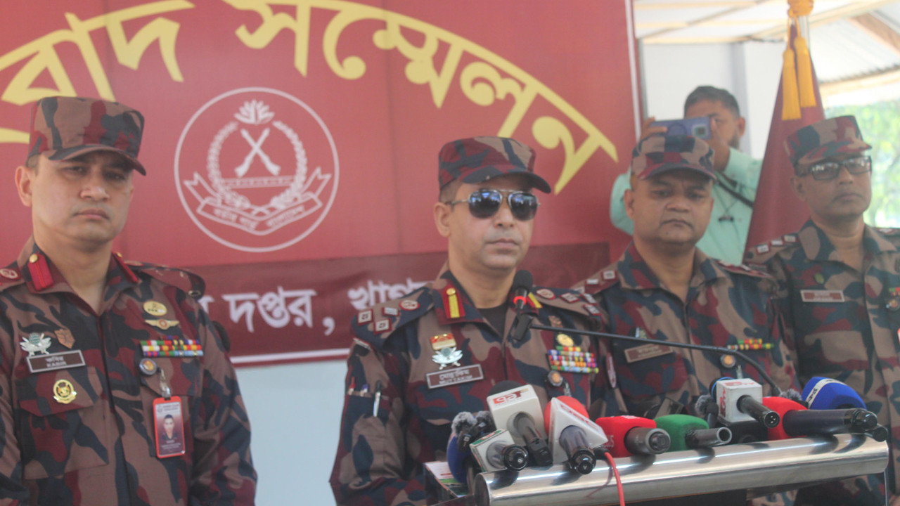 নির্বাচন ঘিরে খাগড়াছড়িতে ৩০ প্লাটুন বিজিবি মোতায়েন