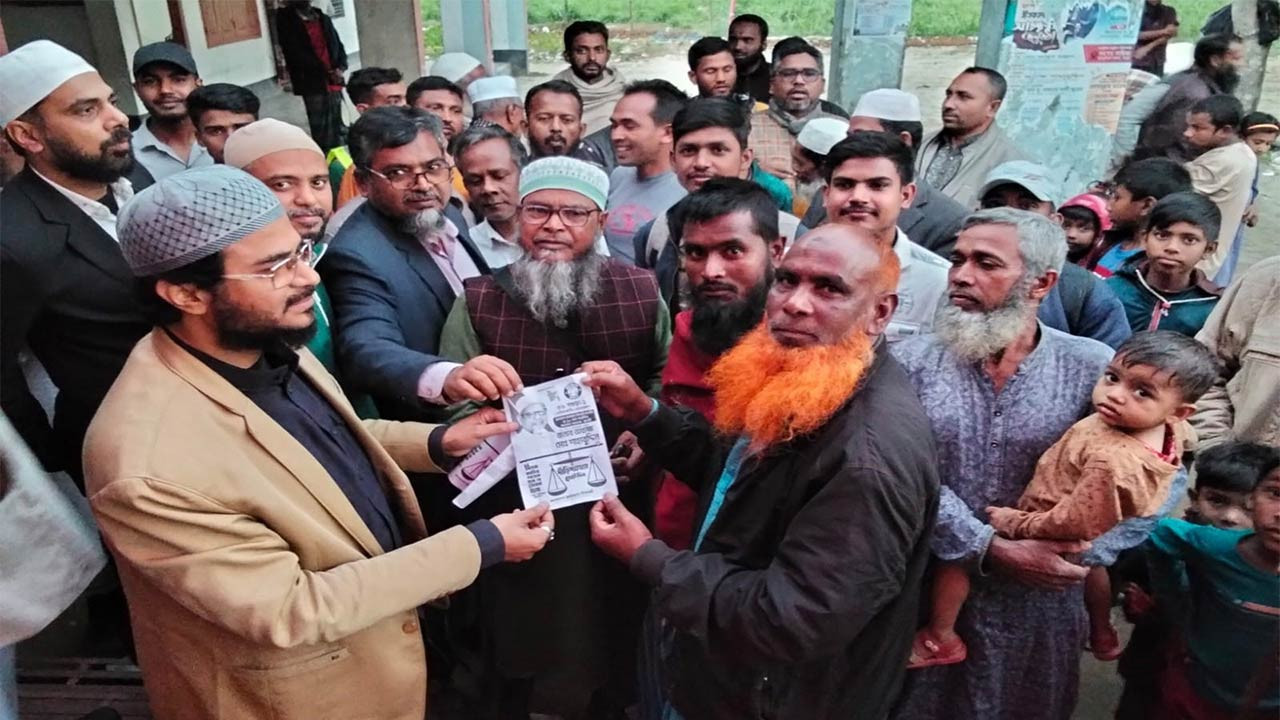 বগুড়ার সোনাতলায় দাঁড়িপাল্লায় ভোট চেয়ে গণসংযোগ