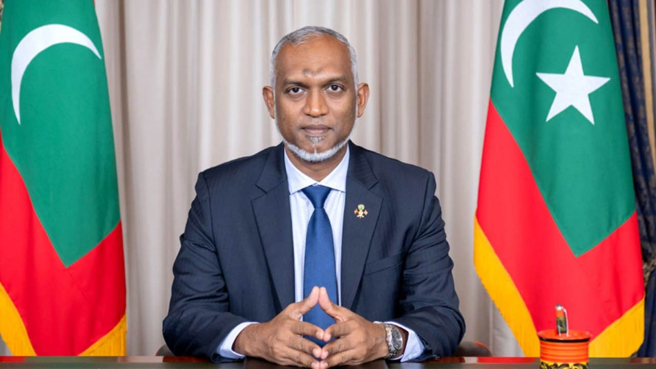নতুন সরকারের শপথ অনুষ্ঠানে ঢাকায় আসছেন মালদ্বীপের প্রেসিডেন্ট মুইজ্জু