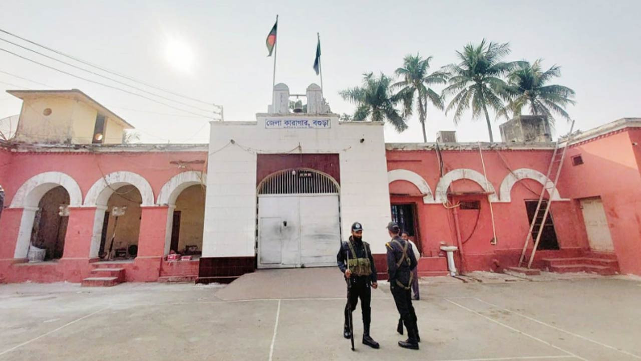 বগুড়ায় ৩০ বছর সাজাপ্রাপ্ত কয়েদীর মৃত্যু